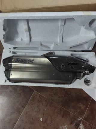 Tubo de escape Akrapovic KTM 1290cc Superadventure