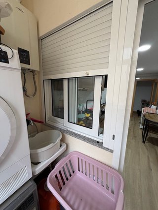 Puerta y ventanas de aluminio