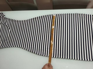 Vestido elástico rallas espalda descubierta