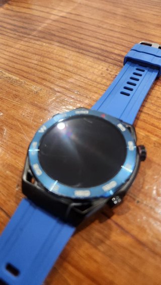 Reloj Mark Maddox Negro y Azul.
