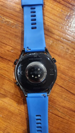 Reloj Mark Maddox Negro y Azul.