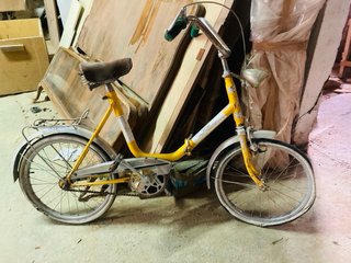 Bicicleta Clásica Amarilla
