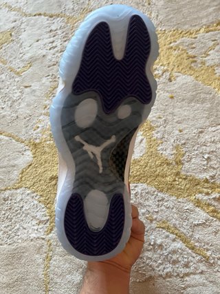 Jordan 11 Retro Negro y Blanco
