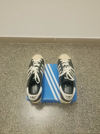 Zapatillas Adidas Superstar Negras y Blancas