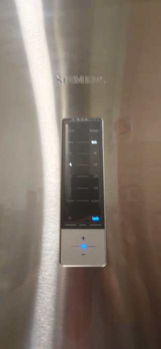 Nevera Siemens Combi No Frost 70cm, solo 2 años