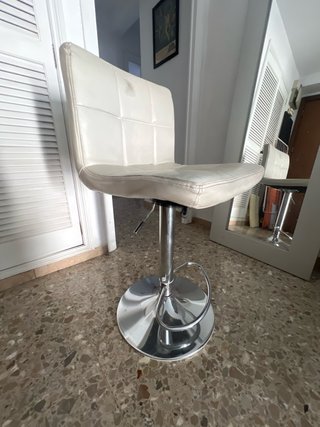 Taburete blanco piel sintética