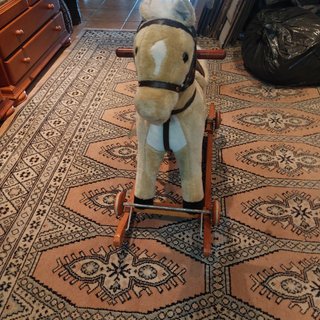 Caballo correpasillos y balancin peluche