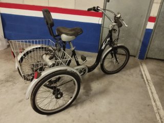 Triciclo eléctrico Monty