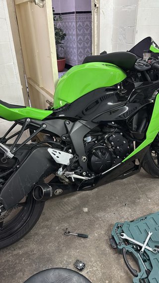 Escape M4 Kawasaki Zx6r Negro