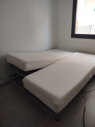 Cama articulada pareja + 2 colchones visco