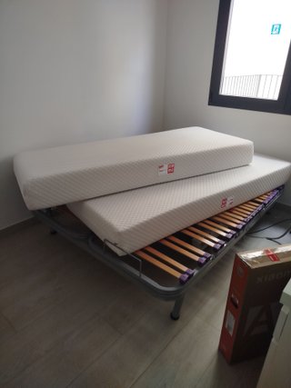 Cama articulada pareja + 2 colchones visco