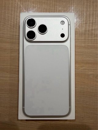 iPhone 17 Pro Max Plata