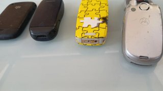 Lote 4 móviles antiguos: Nokia, Siemens, Motorola,