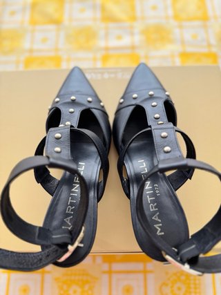 Zapatos Martinelli destalonados negros