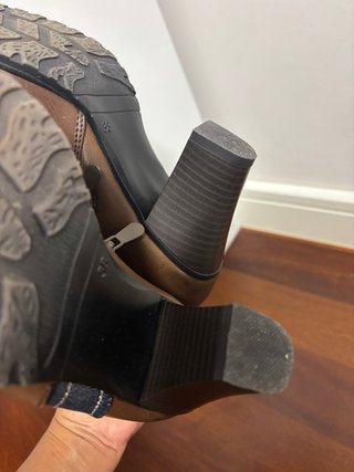 Botines marrones con detalles vaqueros