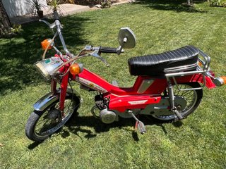 Mobylette AV70 Ciclomotor Rojo