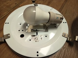 Pantalla plafón luz tenue azul infantil