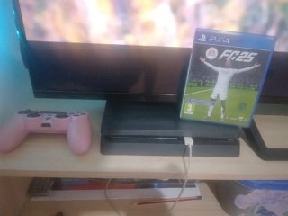 PS4 FC 25