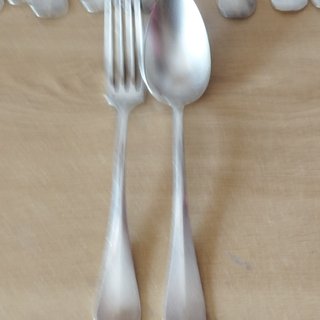 Juego 12 cubiertos antiguos metal plateado