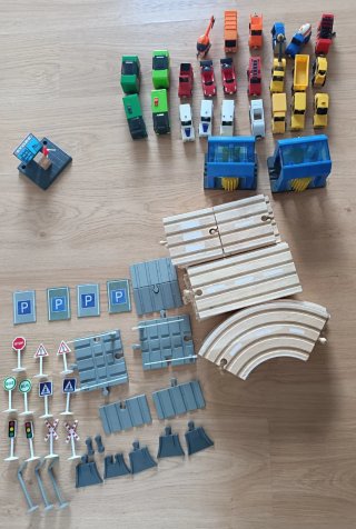 Circuito de coches de madera