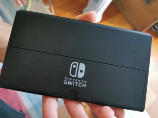 Nintendo Switch OLED Rosa e Bianca