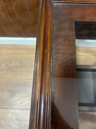 Mesa auxiliar madera oscura y cristal
