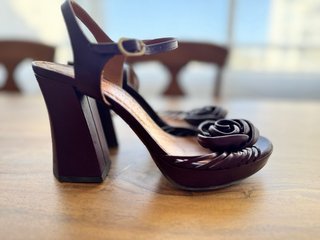 Sandalias Chie Mihara Burdeos Flor