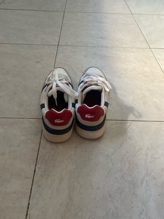 Zapatillas deportivas Lacoste blancas y rojas