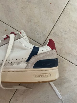 Zapatillas deportivas Lacoste blancas y rojas