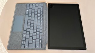 Microsoft Surface Pro 7 + Tastiera + Penna + Mouse