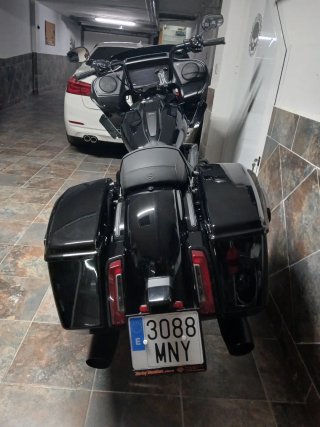 Harley-Davidson Road Glide Negra 2024