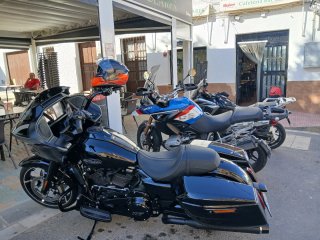 Harley-Davidson Road Glide Negra 2024