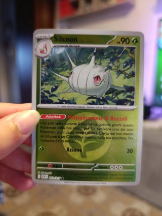 Carta Pokémon Silcoon 012/217 PS 90