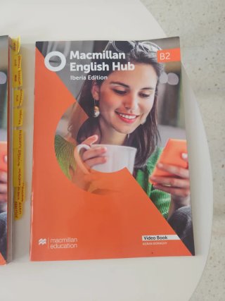Macmillan English Hub. EOI Edition. B2 Student'...