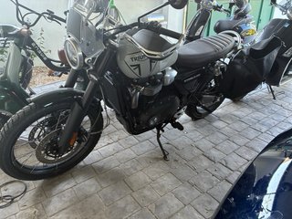 Triumph 1680 km