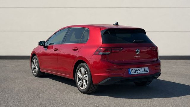 Volkswagen Golf 1.0 ETSI MHEV 81KW DSG LIFE 110 5P