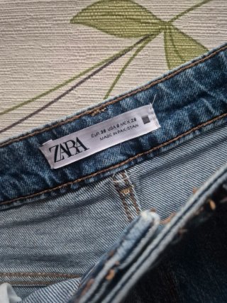 Bermudas vaqueras Zara