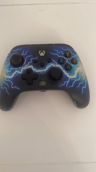 Mando Xbox Lightning