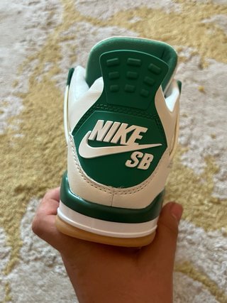 Jordan 4 Pine Green