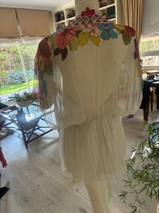 Vestido playero elegante multicolor marca francesa