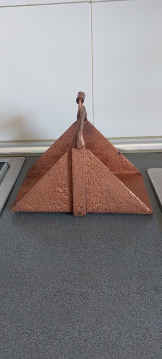 Estribo antiguo de hierro