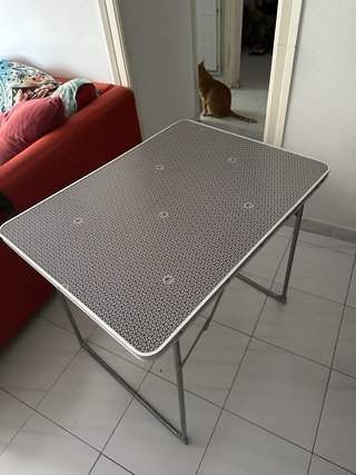 2 Sillas y mesa de camping plegables