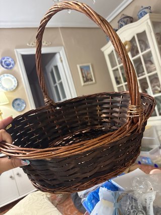 Cesta de mimbre grande con asa