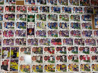 150 Cromos Liga Este 2024-2025 + Escudos