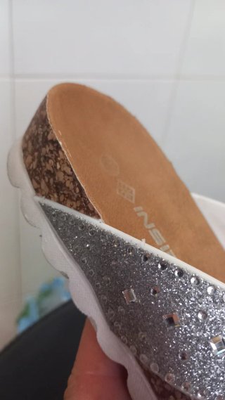 Sandalias INSIDE mujer adornos plateados