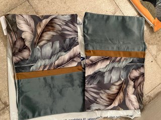 Fundas de cojín con estampado de hojas