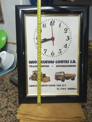 Reloj Hnos. Cuevas Cortes S.A. Negro/Dorado
