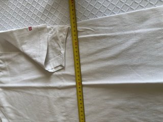 2 Camisetas (LEE y LEVIS) Talla XL Blanca y Negra