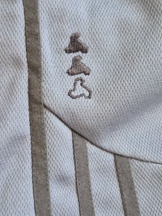 Camiseta Técnica Adidas Vintage Y2K