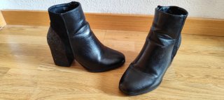 Botas de tacón negras talla 37